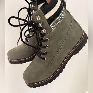 Nautica Women's Green Phoenix Hiking Ankle Boots in size 8 1/2